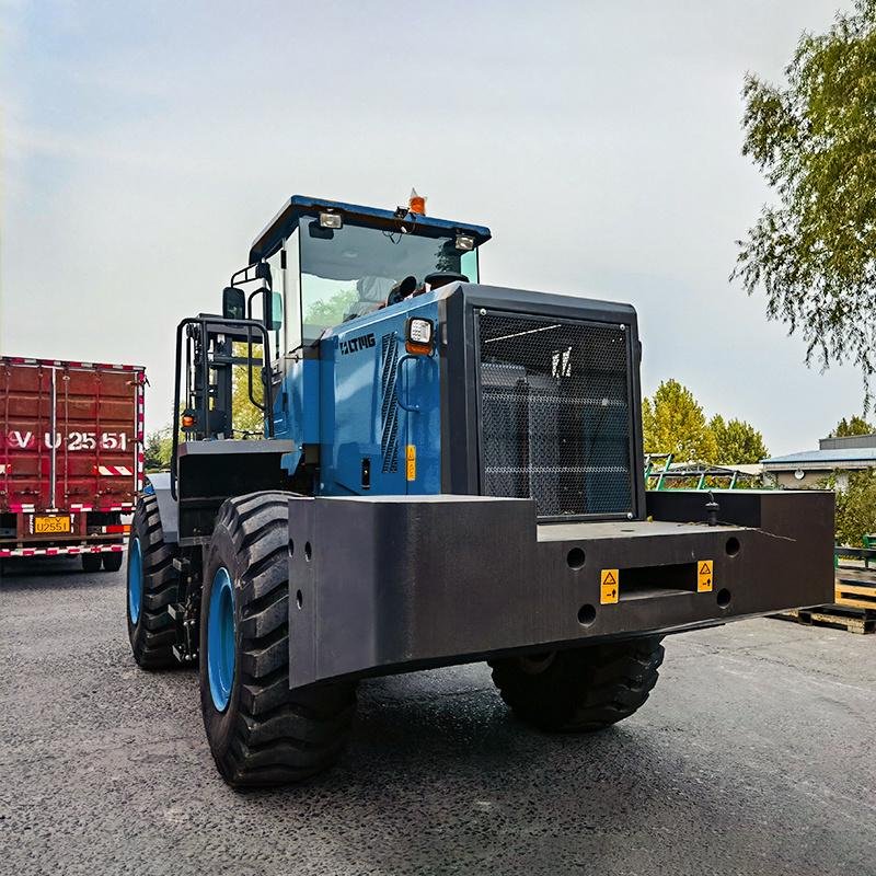 LTR70 - 7 Ton Rough Terrain Forklift