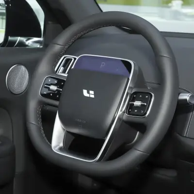 Li Auto L6