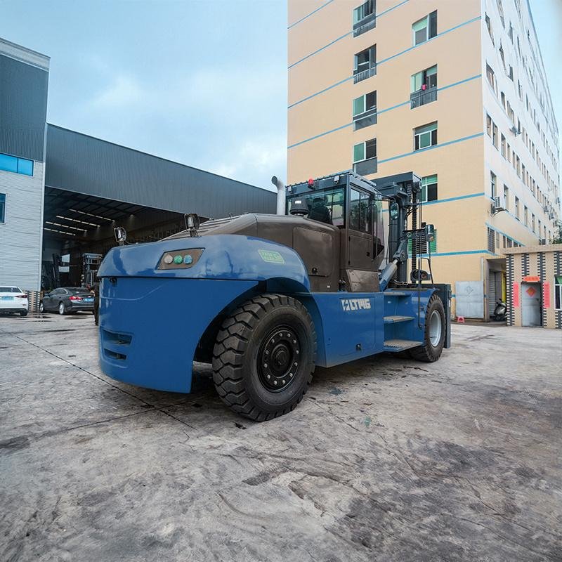 FD300 - 30 Ton Diesel Forklift