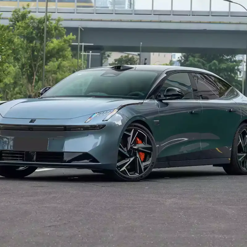 Lynk & Co Z10
