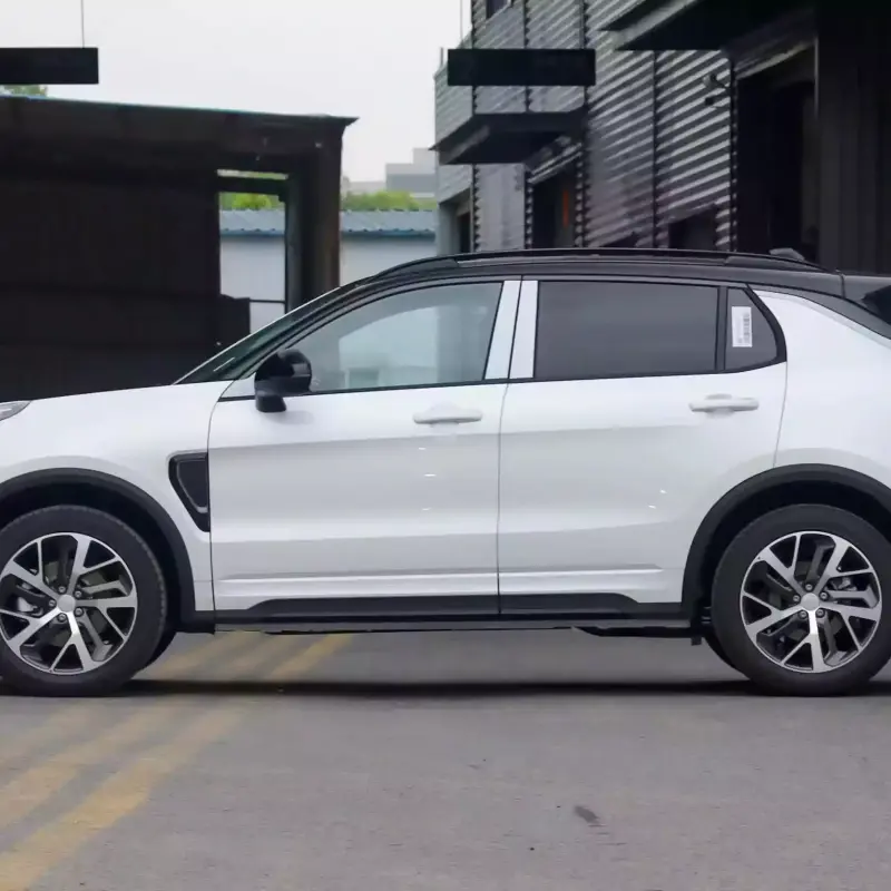 Lynk & Co 01