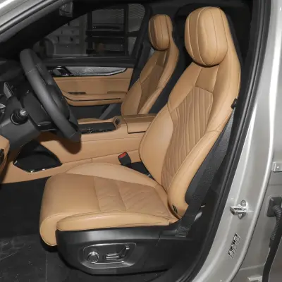 Lynk & Co 09