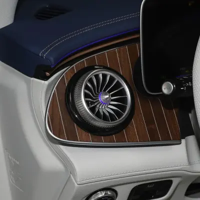 Mercedes-Benz EQE SUV