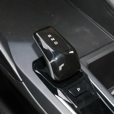 Geely Binray