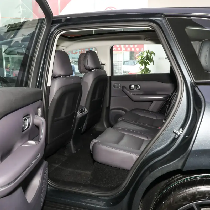 Leapmotor C10